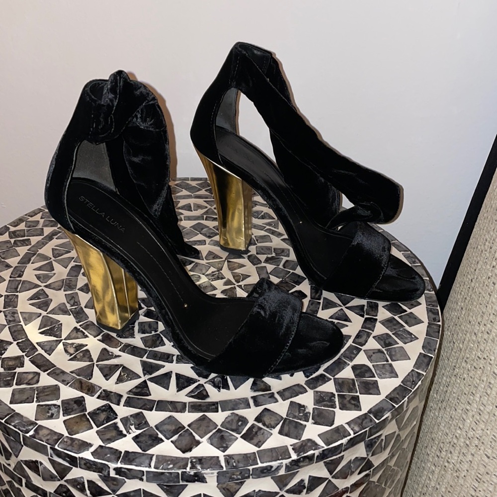 Stella Luna velvet shoes